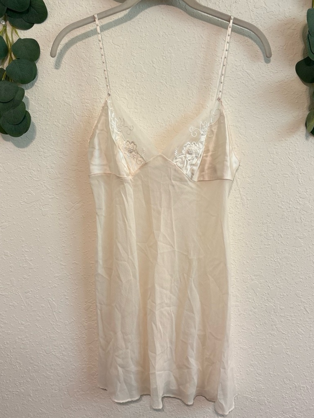 Vintage Victoria's Secret White Silk Beaded Pearl Slip-Dress 💕
